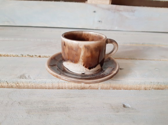 Чашка di caffe espresso с блюдцем